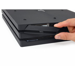 Замена жесткого диска PlayStation 4 Pro