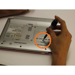 Разборка задней панели Toshiba NB205 N330PK