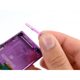 Замена рокера громкости iPod Nano 7-го поколения
