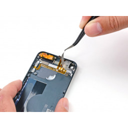 Замена задней камеры iPod Touch 5-го поколения